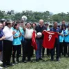 PMs join in exchange with female footballers of Vietnam, Australia