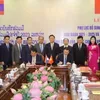 Vietnamese, Lao provinces augment all-round relations