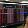 VN-index falls after three rising sessions