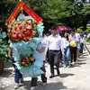 Overseas Vietnamese youth pay respect to President Ho Chi Minh