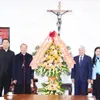 VFF leader pays pre-Christmas visits to Hanoi Archdiocese, Evangelical Church of Vietnam (North)