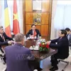 Vietnamese, Romanian PMs hold talks