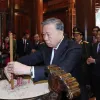 Party chief pays homage to President Ho Chi Minh in Nghe An province