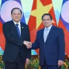Vietnamese, Lao PMs meet on sidelines of P4G Summit