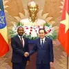 Vietnamese top legislator receives Ethiopian PM
