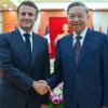 In Pictures: Vietnamese Party chief receives French President Emmanuel Macron