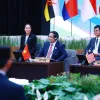 PM attends dialogues with ASEAN Youth, ASEAN Business Advisory Council