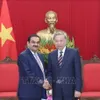 Vietnamese Party chief receives Chairman of India's Adani Group
