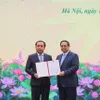 PM hands over decision assigning acting minister of agriculture and environment