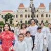September Episode of Kindness Bus : “A Gift for the New School Year” Reaches 7 Shelters in Ho Chi Minh City