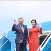 Party chief leaves Hanoi for official visit to Finland