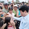 State President visits, encourages flood victims in Da Nang city's Go Noi commune