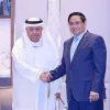 PM meets Kuwaiti officials, businessmen, calls for specific joint projects