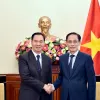 Foreign Minister meets with Lao education-sports minister