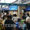 Tan Son Nhat Airport handles record 164,000 passengers on February 13