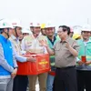 PM inspects construction progress of Gia Binh International Airport