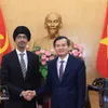 Vietnam, Singapore step up cooperation in training strategic-level officials