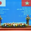 Vietnamese, Japanese PMs meet with press after talks