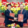 Task handover ceremony held between Party General Secretary, State President To Lam and former State President Luong Cuong