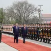 Chinese top leader hosts official welcome ceremony for Party General Secretary, State President of Vietnam
