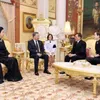 Top Vietnamese leader and his spouse meet with Thai King and Queen