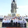 Vietnamese representative agencies in Cambodia pay tribute to fallen soldiers