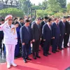 Party and State leaders pay tribute to heroic martyrs, President Ho Chi Minh