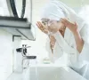 “Không rửa mặt” – xu hướng làm đẹp mới hay chiêu trò gây hại?