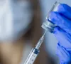 Đề xuất cho phép doanh nghiệp, bệnh viện nhập khẩu vaccine COVID-19 chủ động ứng phó dịch bệnh