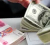Dự trữ ngoại hối của Trung Quốc đạt mức cao nhất gần một thập kỷ