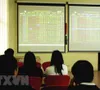 Thị trường chứng khoán trồi sụt sáng 18/8