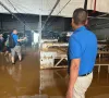 Ô tô ngập nước la liệt ở vùng bão lũ, các hãng bảo hiểm chi trả ra sao?
