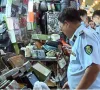 Tiểu thương phát loa, đóng cửa né kiểm tra hàng giả, hàng nhái