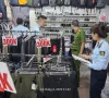Phát hiện hơn 2.600 sản phẩm thời trang nghi giả mạo nhãn hiệu nổi tiếng