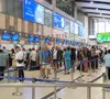 Giá vé máy bay giảm tại một số chặng