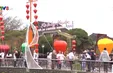 Du Xuân phố Hội