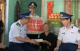 Bộ tư lệnh Vùng cảnh sát biển 2 chăm lo cho gia đình chính sách