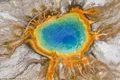 https://cdn-images.vtv.vn/thumb_w/630/2014/23a182ad00000578-2856373-it-s-an-eyeful-the-grand-prismatic-spring-in-yellowstone-nationa-1-1417512565991-ktku-1417881512593.jpg