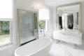 https://cdn-images.vtv.vn/thumb_w/630/2015/30-marble-bathroom-design-ideas-18-1421312933338.jpg