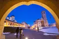 https://cdn-images.vtv.vn/thumb_w/630/2016/i-visited-alba-julia-the-other-capital-of-romania-with-its-amazing-citadel-6-880-1451982372938.jpg