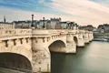 https://cdn-images.vtv.vn/thumb_w/630/Uploaded/quangphat/2013_03_24/Paris/Les-Amants-du-Pont-Neuf-2.jpg