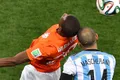 https://cdn-images.vtv.vn/thumb_w/630/Uploaded/quangphat/2014_07_10/Argentina-Holland-10.jpg