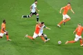 https://cdn-images.vtv.vn/thumb_w/630/Uploaded/quangphat/2014_07_10/Argentina-Holland-14.jpg