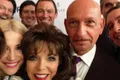 https://cdn-images.vtv.vn/thumb_w/630/Uploaded/vananh/2014_04_06/joan-collins-selfi_2849987k.jpg