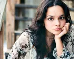 Ngôi sao ca nhạc Norah Jones: Chim họa mi mộc mạc của làng nhạc