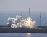 Mỹ: Tên lửa SpaceX Falcon 9 phát nổ sau khi rời bệ phóng