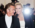 Sean Penn ngạc nhiên về tình yêu tuổi xế chiều