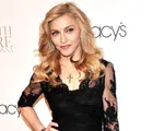 Madonna trầm cảm vì con gái đi học Đại học