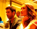 Maggie Q tươi tắn bên hôn phu ở Hà Nội