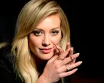 Ly dị chồng đại gia, “Lọ Lem” Hilary Duff mất trắng 55 tỉ đồng